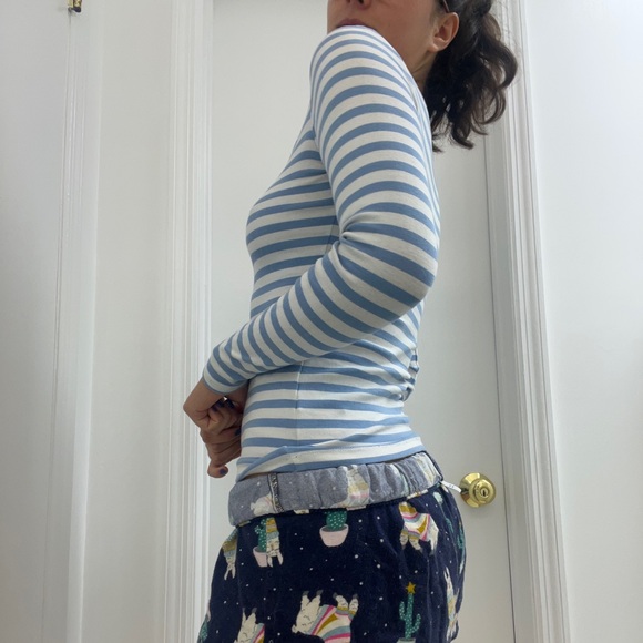 Long sleeve striped ruched shirt. - Picture 2 of 5